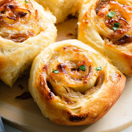Caramelized Onion and Cheddar Rolls (Eggless)